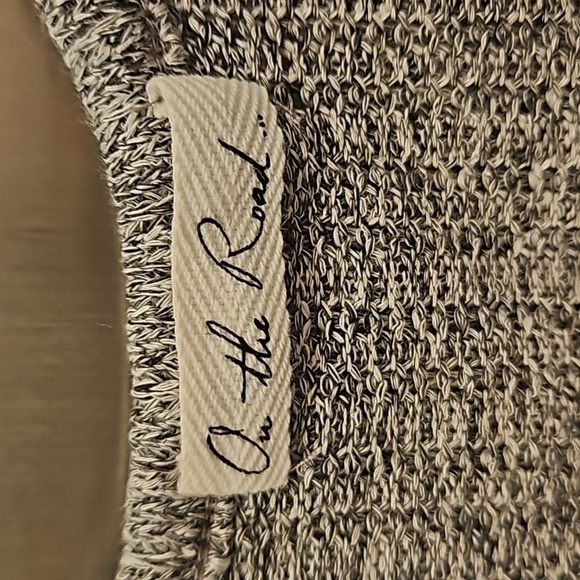 💕ON THE ROAD by YFB💕 Knit Tank Top ~ Marled Gray Large NWOT - Picture 6 of 7